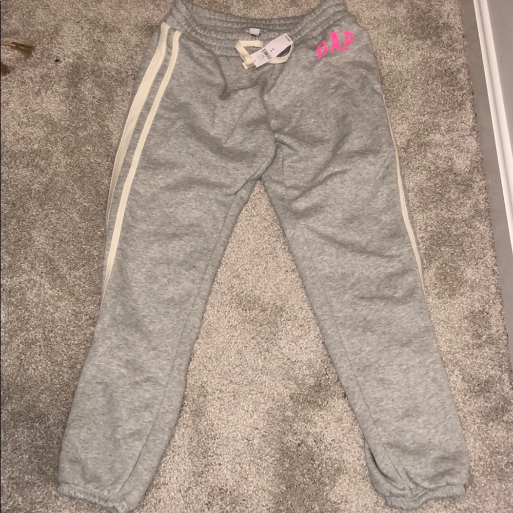 Gap kids jogger pants